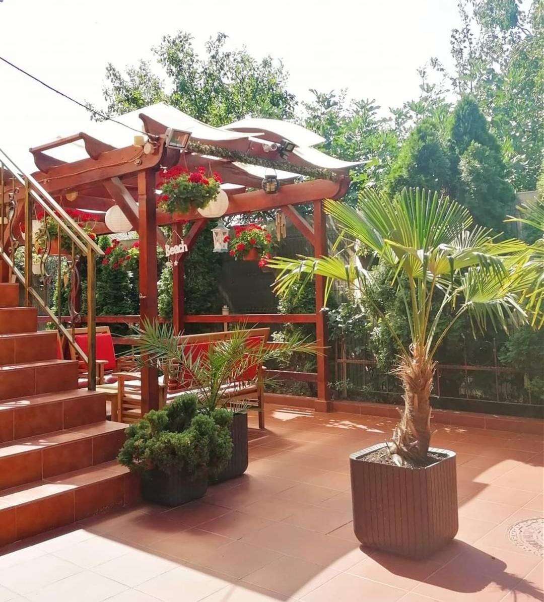 Vila Floarea Etiquette คอสติเนช ภายนอก รูปภาพ